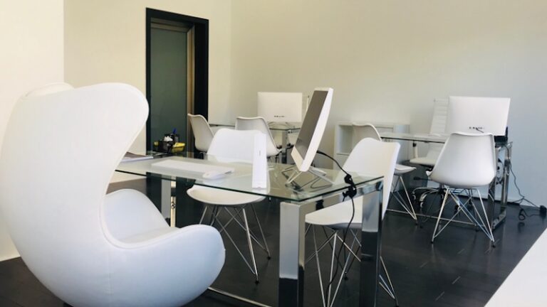 IDEAL HOUSE Inmobiliaria SEGOCREDIT Servicios Financieros