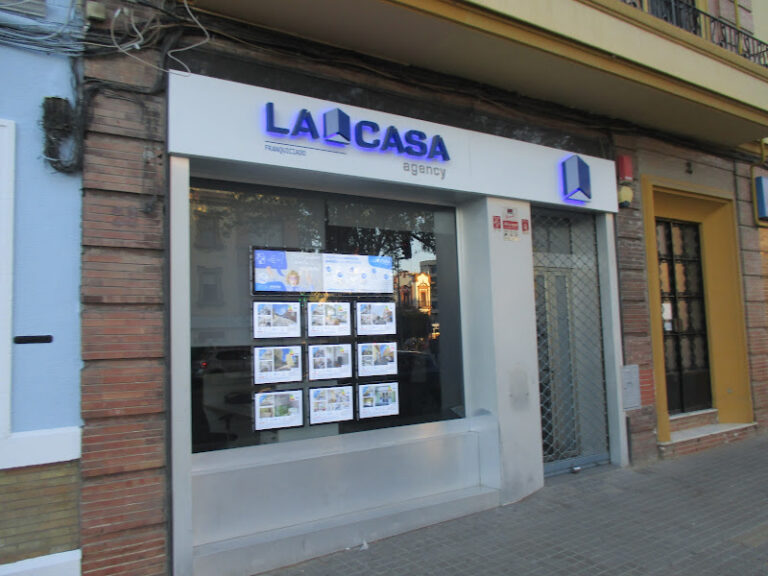 Inmobiliaria en Nervion La Casa Agency Punto Gran Plaza, S.L.