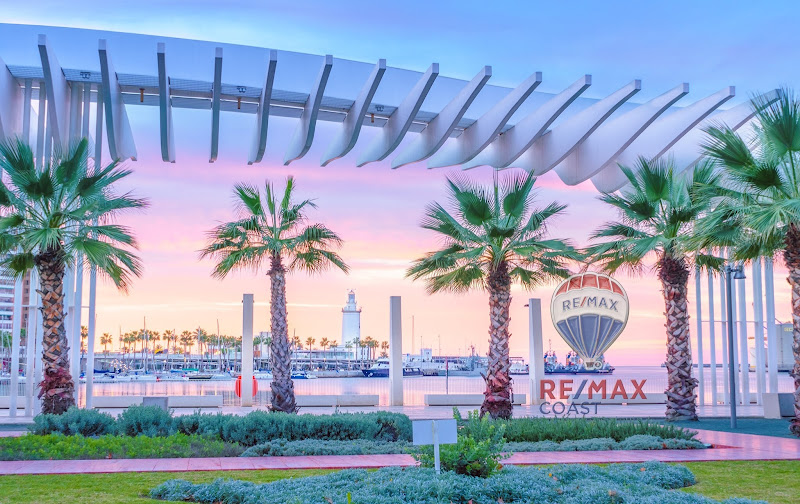 REMAX COAST - inmobiliaria