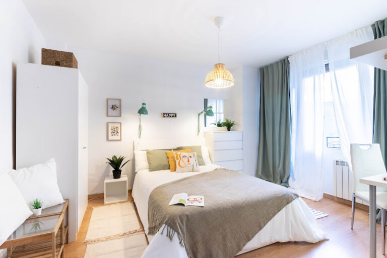 SwiftFlats – Inmobiliaria de alquiler de habitaciones y pisos.