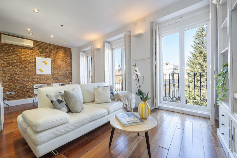 Valuartia Luxury Real Estate
